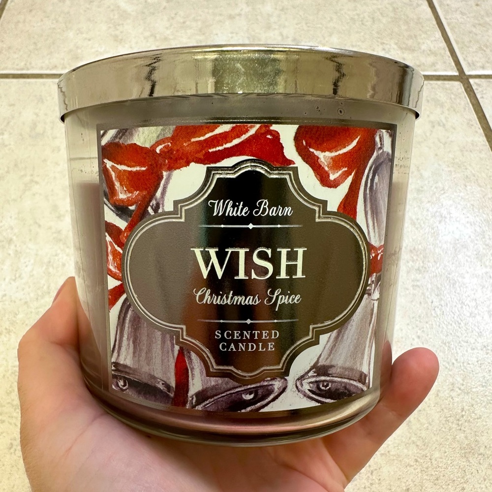 White Barn Wish Candle!!